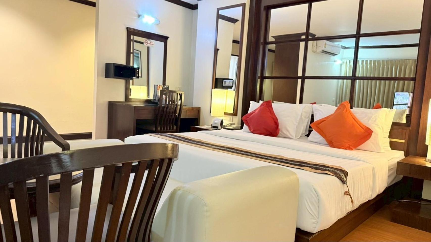 Grand Business Inn Банкок Екстериор снимка
