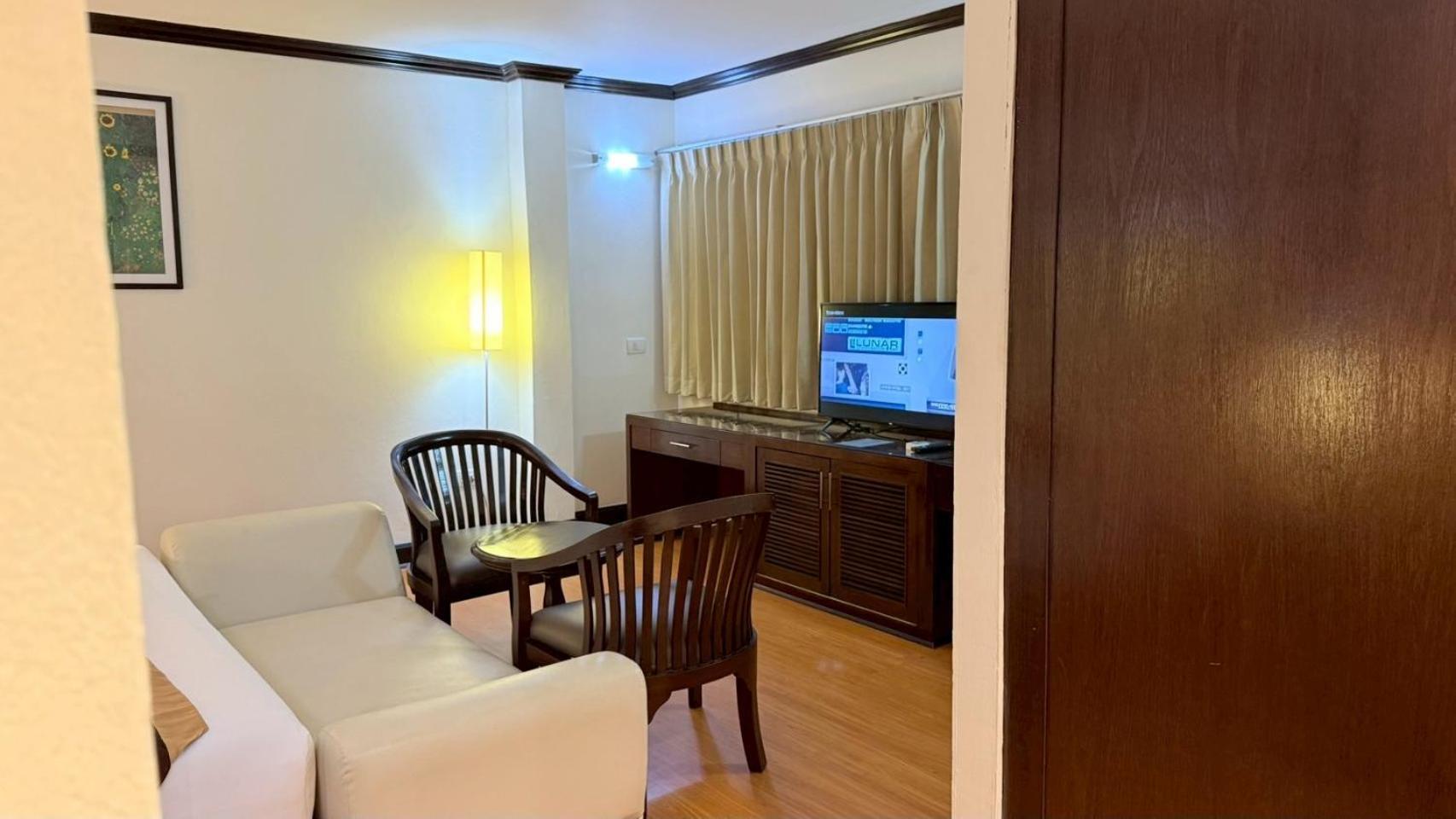 Grand Business Inn Банкок Екстериор снимка