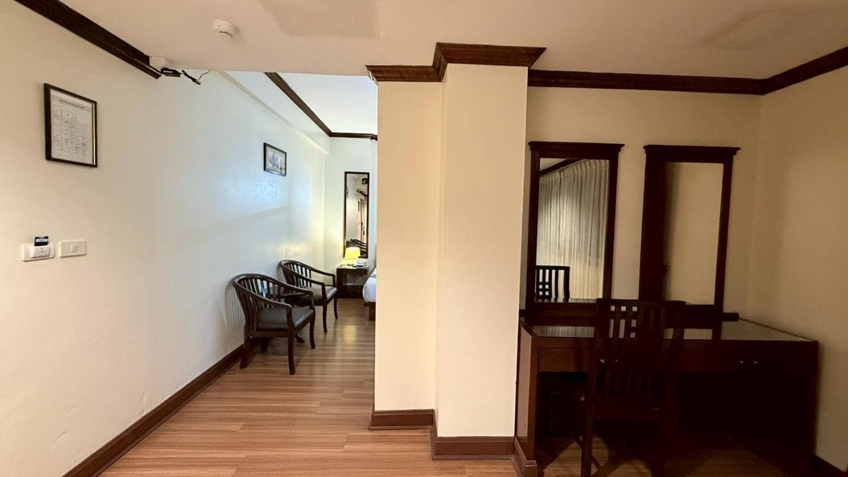 Grand Business Inn Банкок Екстериор снимка