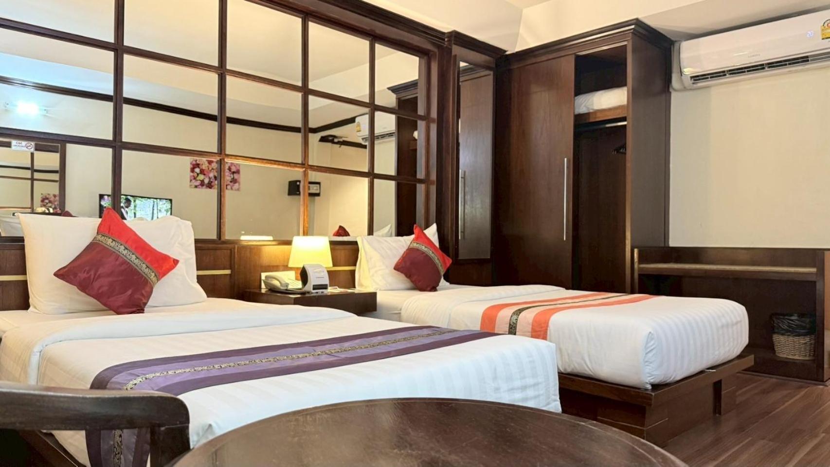 Grand Business Inn Банкок Екстериор снимка