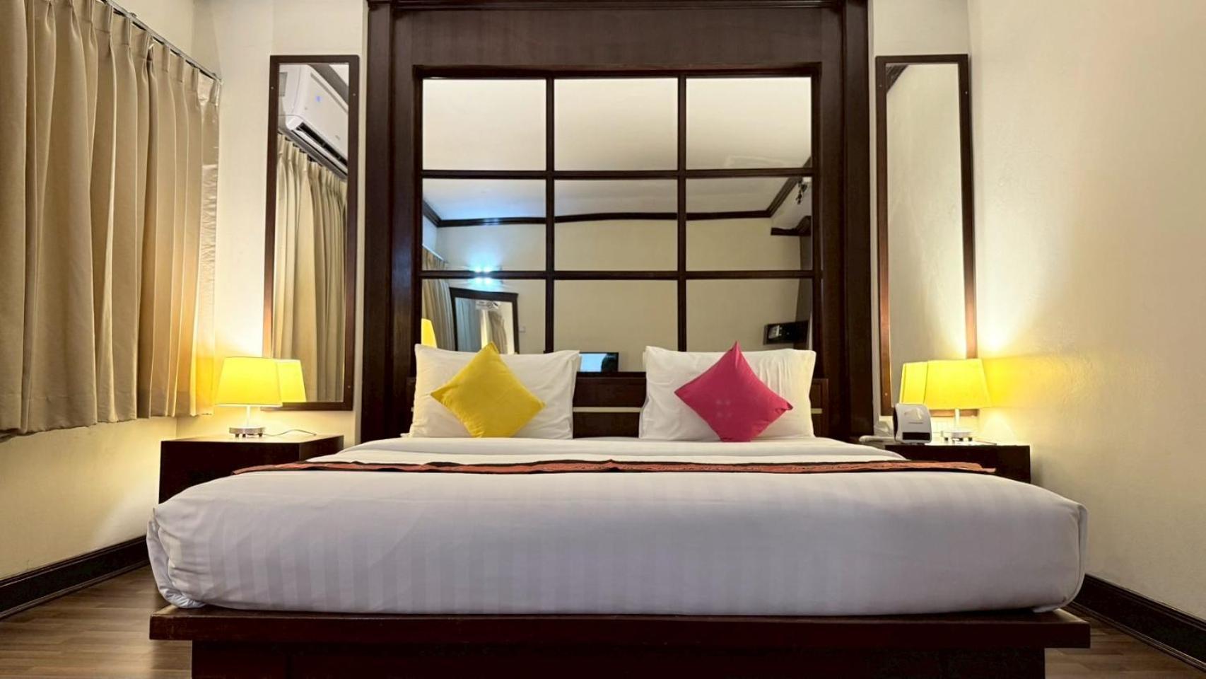 Grand Business Inn Банкок Екстериор снимка
