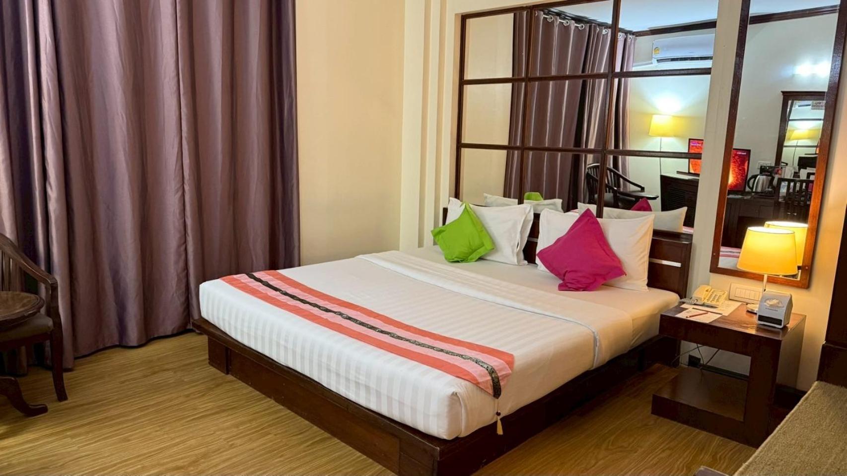Grand Business Inn Банкок Екстериор снимка