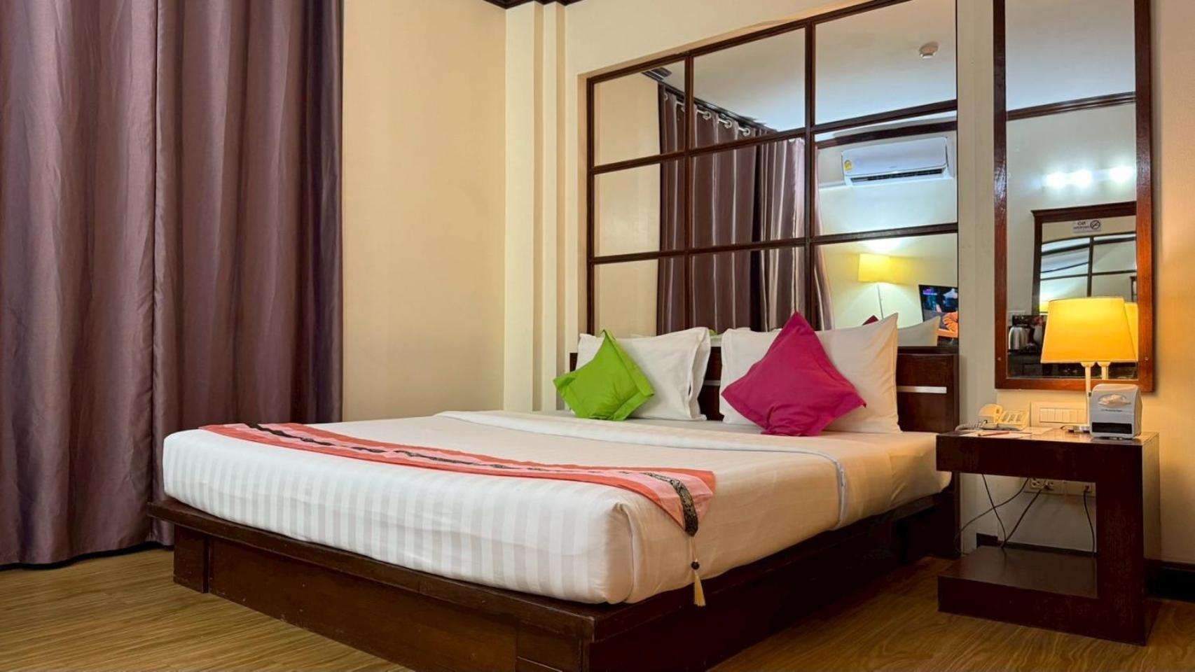Grand Business Inn Банкок Екстериор снимка