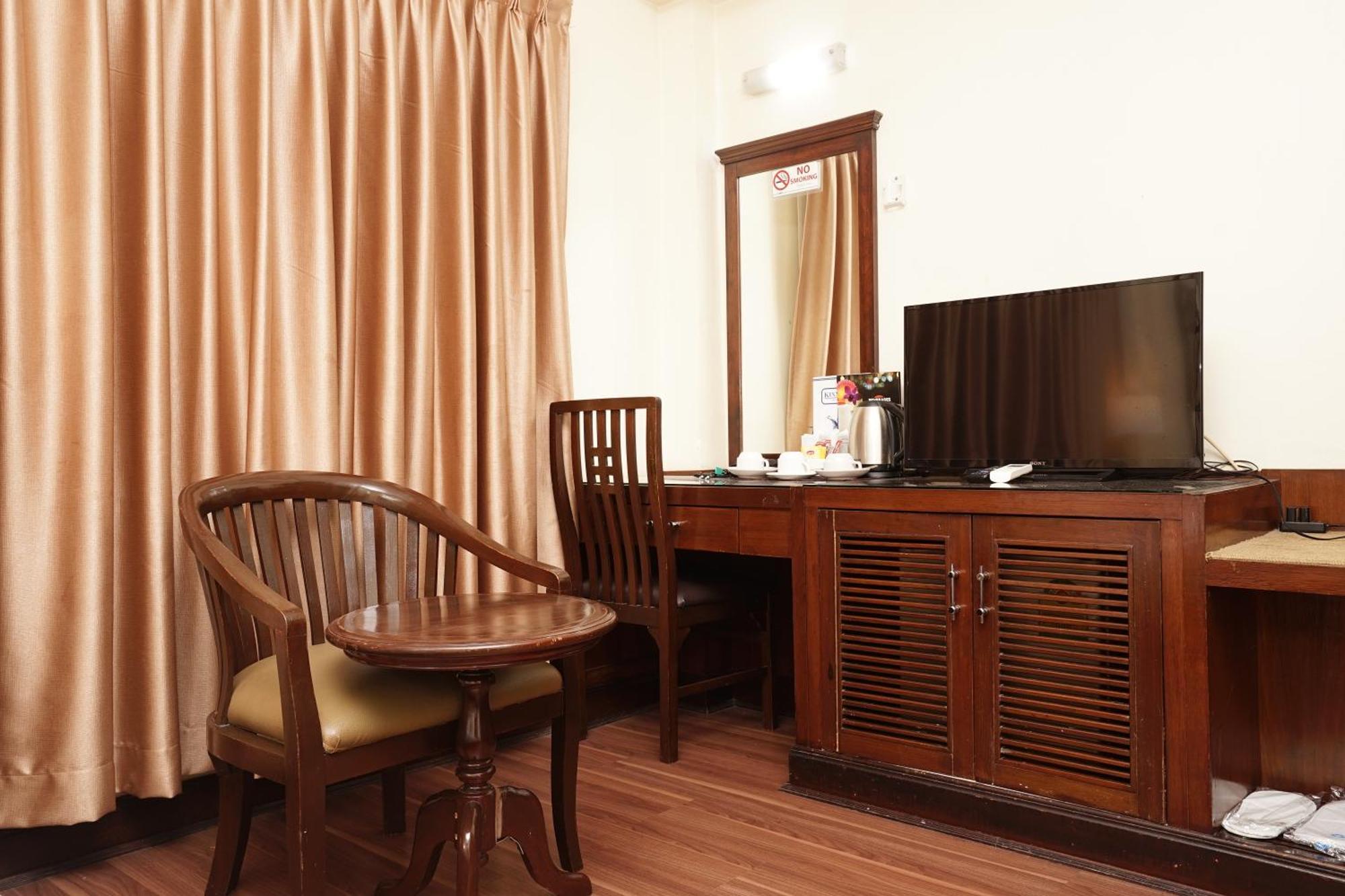 Grand Business Inn Банкок Екстериор снимка