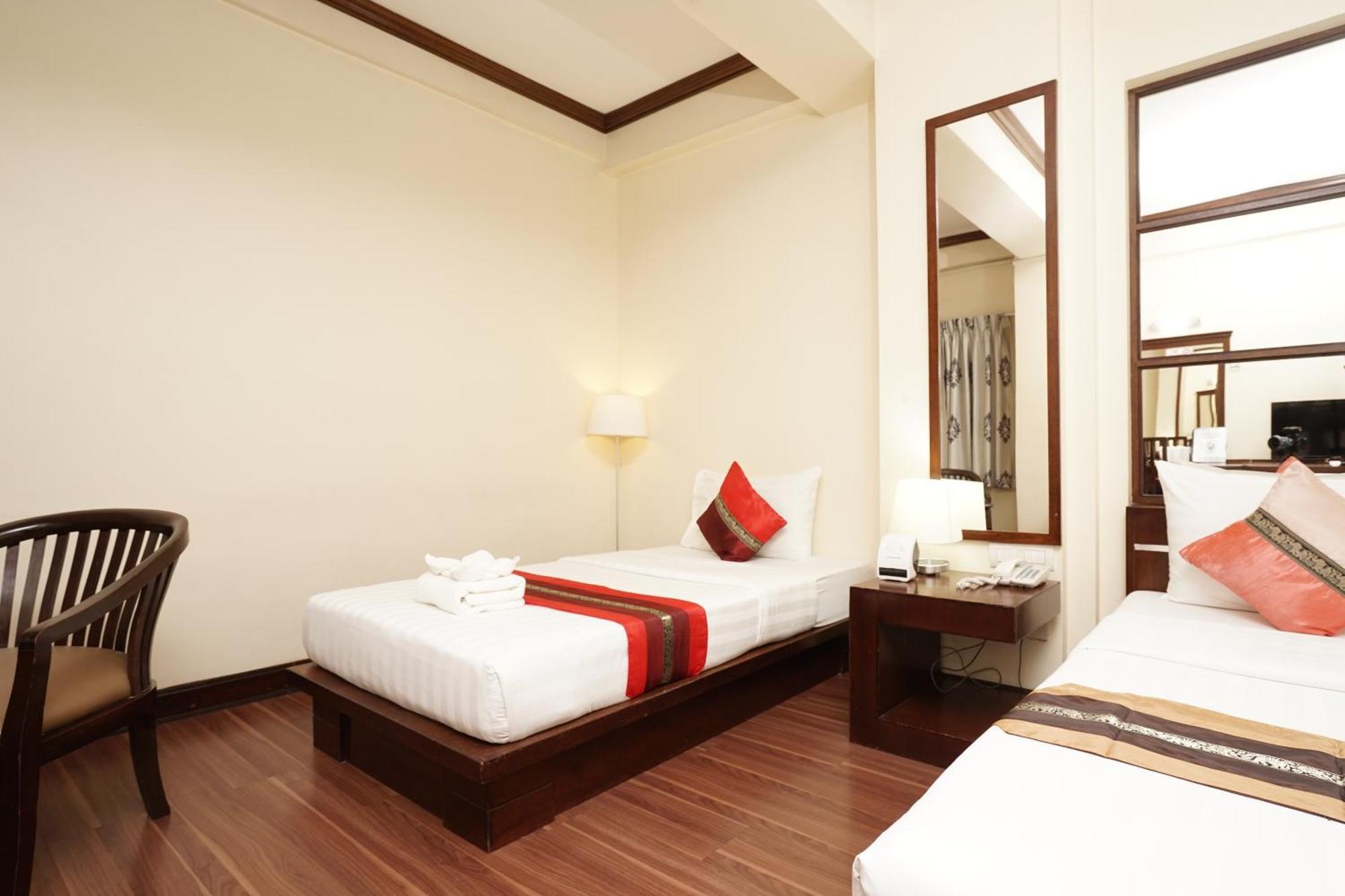 Grand Business Inn Банкок Екстериор снимка